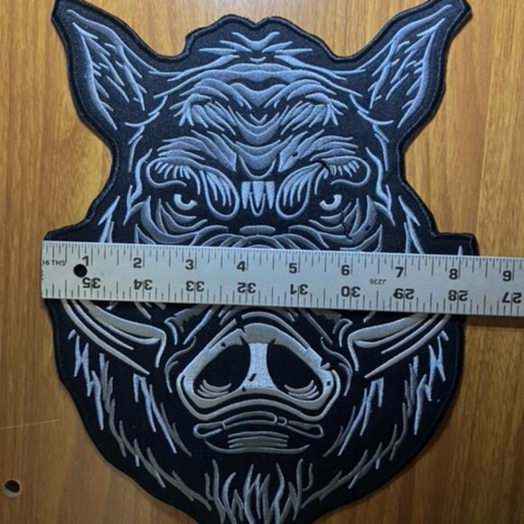 Detailed Wild Boar HUGE embroidered patch perfect for vest, jacket, coat or bag - Picture 3 of 3